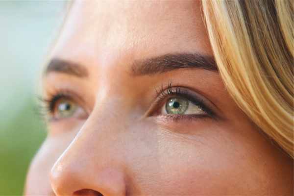 close-up of woman's clear eyes